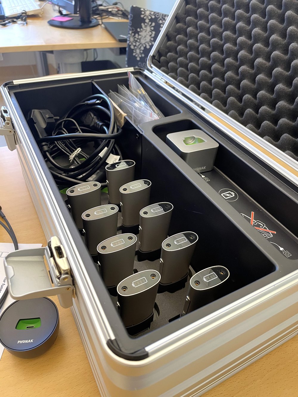 Utrustning för hörselhjälpmedel.