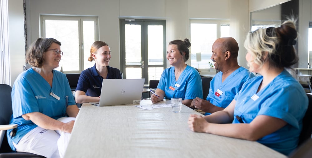 Anna-Lena Baadstrand, distriktssköterska, Mimmi Sundbom fysioterapeut, Elin Engström arbetsterapeut, Mohamed Elghali, läkare och Maryam Maghsoudi undersköterska, Valbo hälsocentral